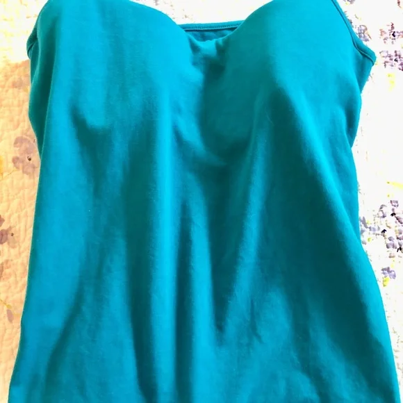 5 Norm Thompson Camis with built in bra - Picture 8 of 14